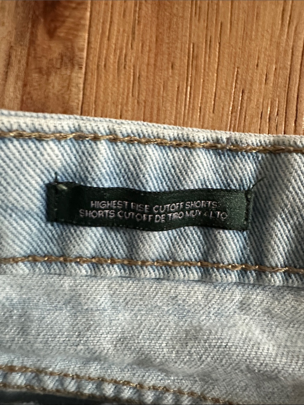 Light Blue high-waisted distressed Denim Shorts - Women - Picture 3 of 4
